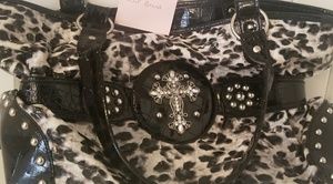 Yesir woman's purse like new!!